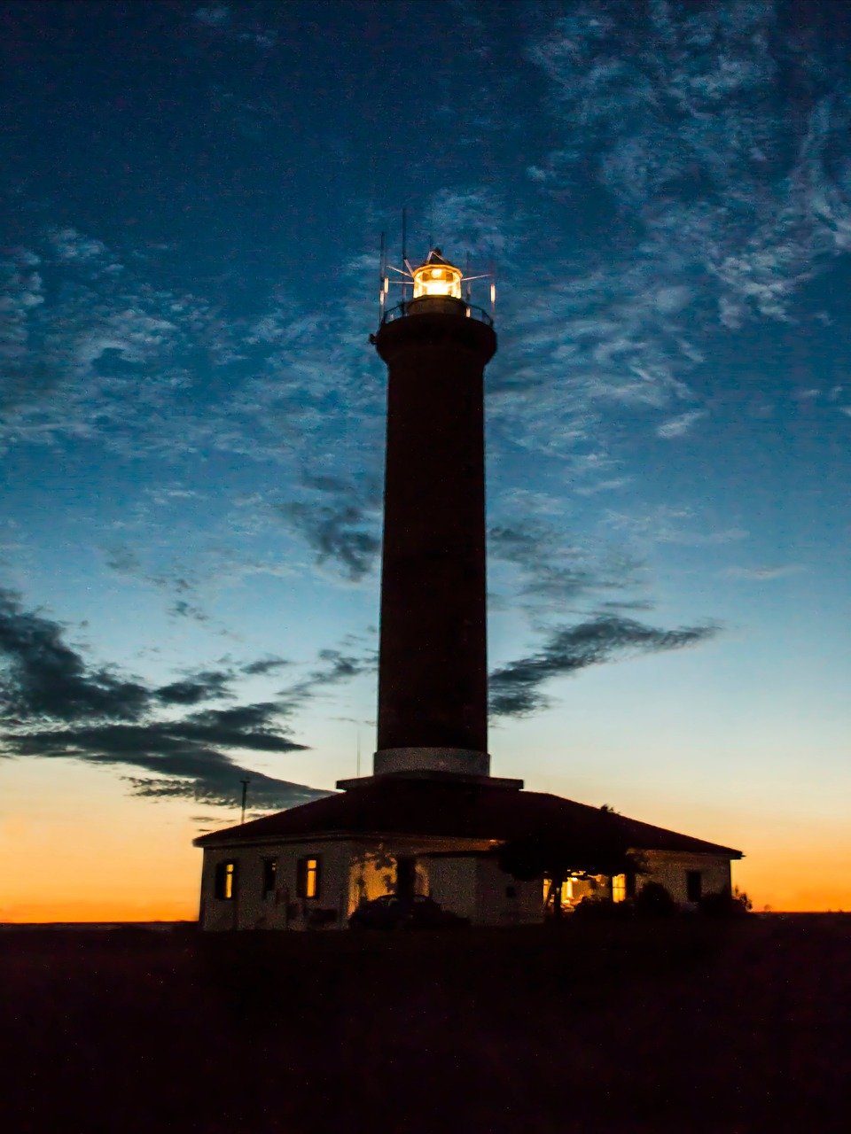 wall, lighthouse, dark-2605071.jpg